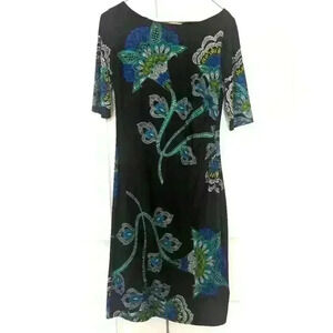 Cleo stretchy short sleeve dress - size  4